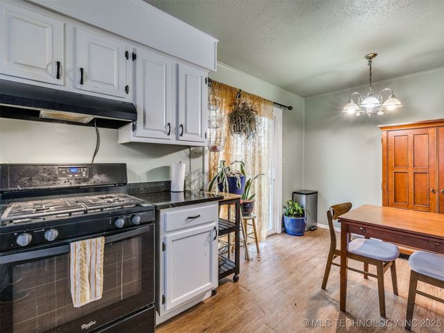 2403 S 124th East Avenue, Tulsa, OK 74129