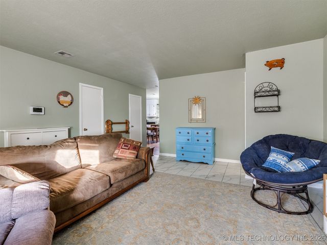 2403 S 124th East Avenue, Tulsa, OK 74129