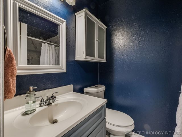 2403 S 124th East Avenue, Tulsa, OK 74129