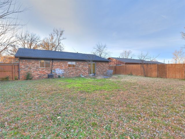 2403 S 124th East Avenue, Tulsa, OK 74129