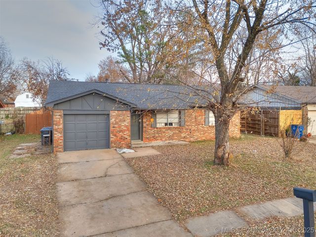 2403 S 124th East Avenue, Tulsa, OK 74129
