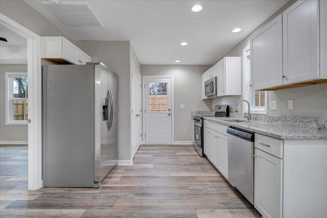 1424 Varnell AVE, Roanoke, VA 24012