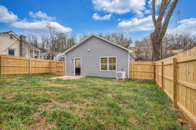 1424 Varnell AVE, Roanoke, VA 24012