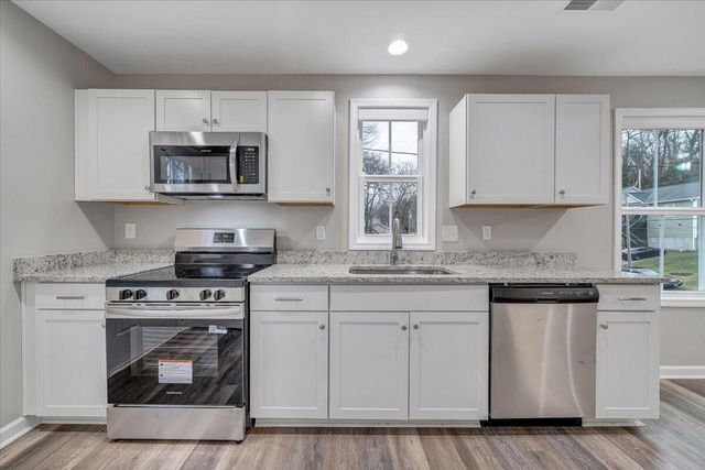 1424 Varnell AVE, Roanoke, VA 24012