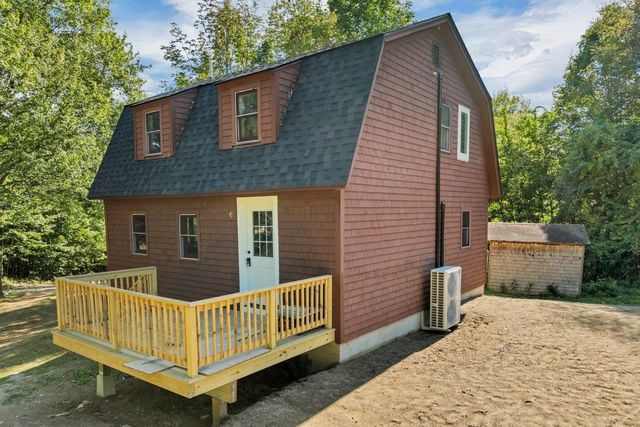 313 North Road, Barnstead, NH 03225