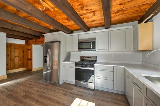 313 North Road, Barnstead, NH 03225