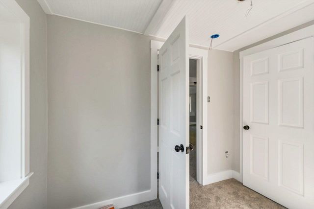 313 North Road, Barnstead, NH 03225