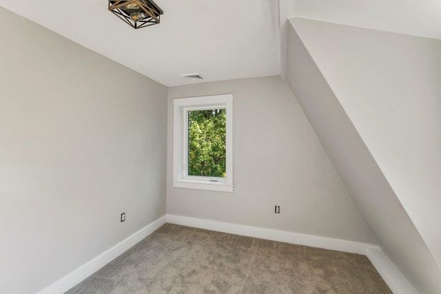 313 North Road, Barnstead, NH 03225