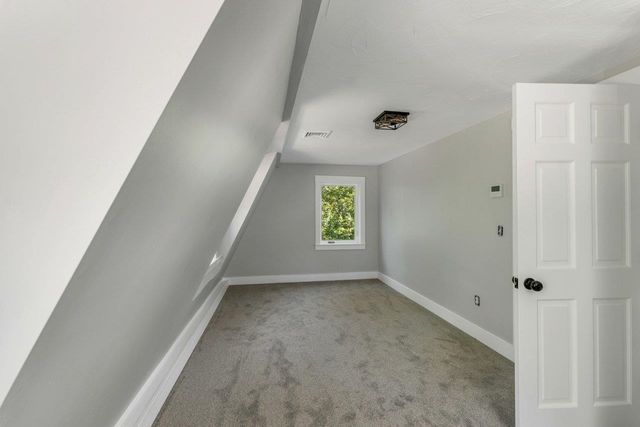 313 North Road, Barnstead, NH 03225