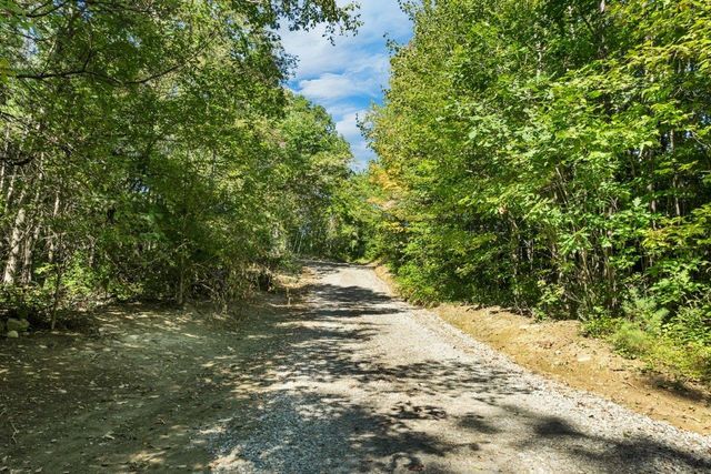 313 North Road, Barnstead, NH 03225