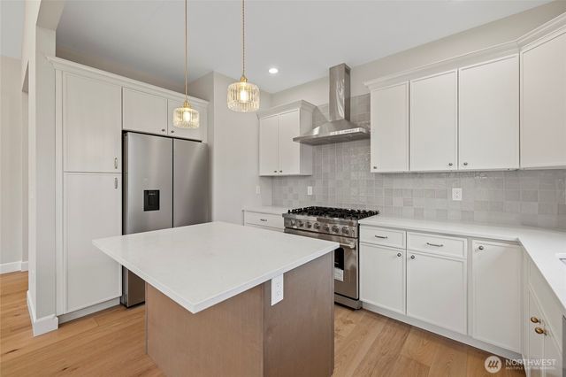 1211 King Street, Anacortes, WA 98221