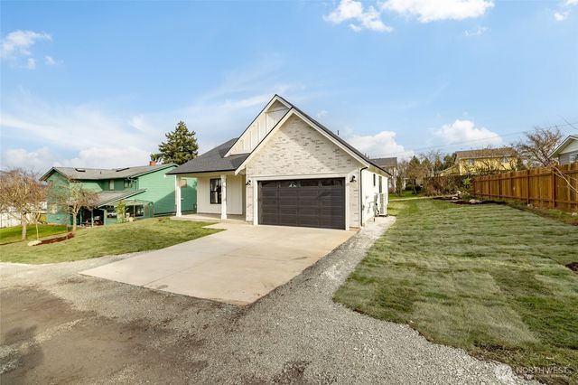 1211 King Street, Anacortes, WA 98221