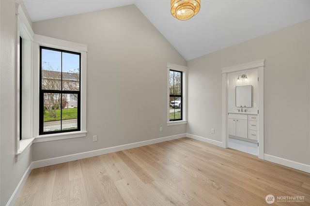 1211 King Street, Anacortes, WA 98221