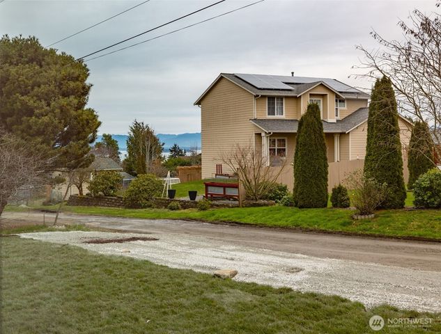 1211 King Street, Anacortes, WA 98221