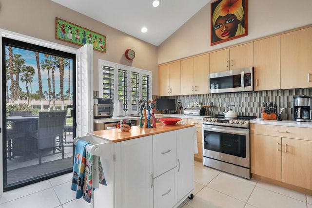 76306 Sweet Pea Way, Palm Desert, CA 92211