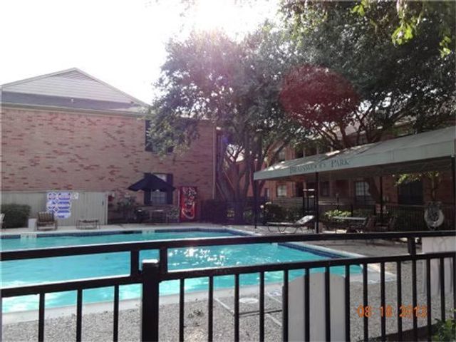 2255 Braeswood Park Drive 135, Houston, TX 77030