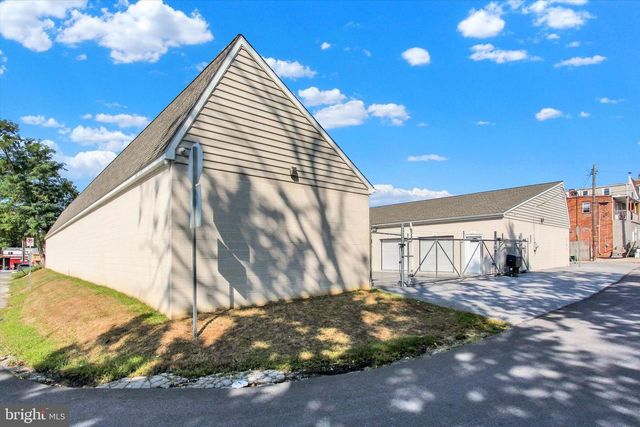 370 S SHERIDAN, York, PA 17401