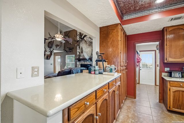 3940 us highway 90, Hondo, TX 78861