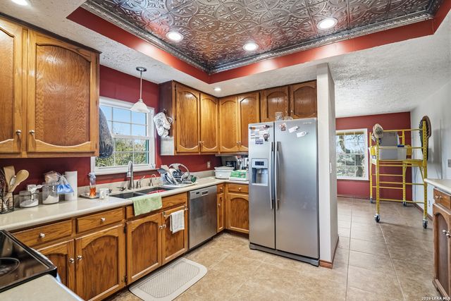 3940 us highway 90, Hondo, TX 78861