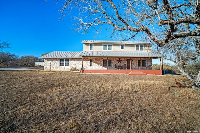 3940 us highway 90, Hondo, TX 78861