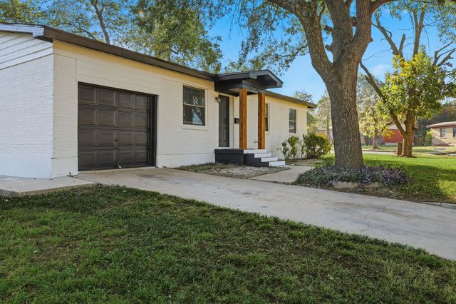 5345 Hensley Drive, Fort Worth, TX 76134