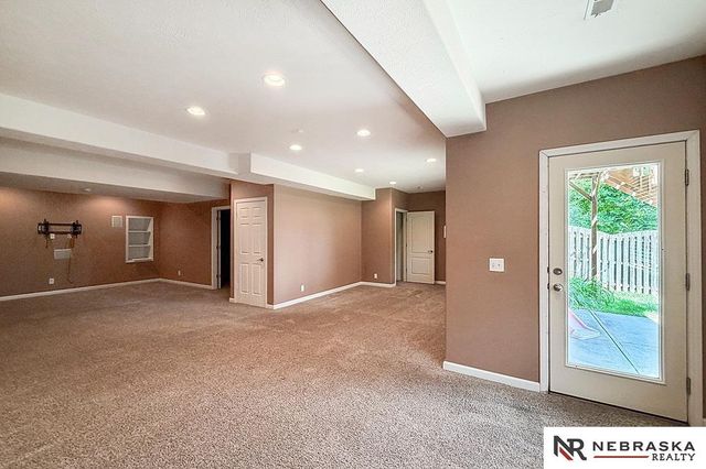 1507 Halifax Street, Bellevue, NE 68123
