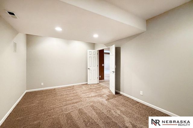 1507 Halifax Street, Bellevue, NE 68123