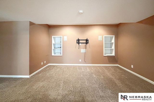 1507 Halifax Street, Bellevue, NE 68123