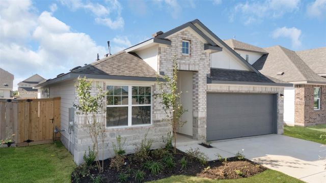 25524 Flora Bella LN, Elgin, TX 78621