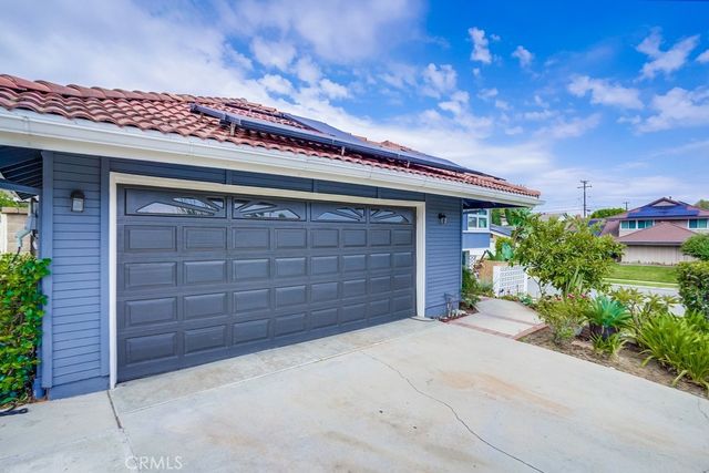 2211 Woodmere, La Habra, CA 90631