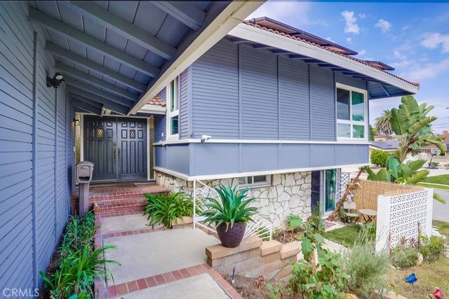 2211 Woodmere, La Habra, CA 90631