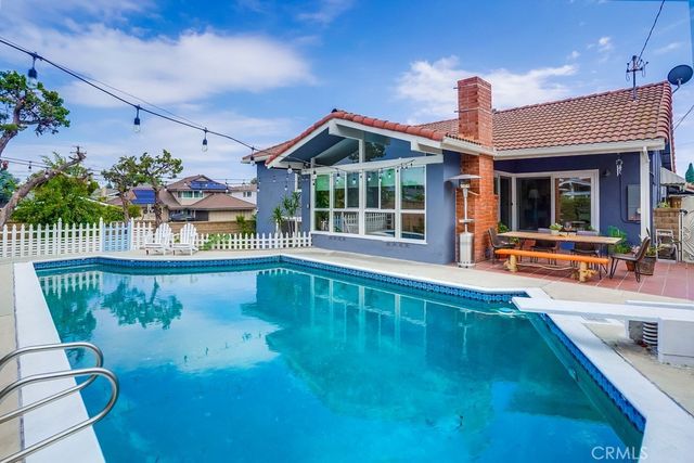 2211 Woodmere, La Habra, CA 90631