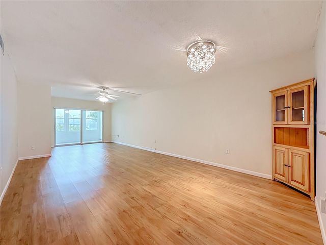 952 VIRGINIA STREET 207, Dunedin, FL 34698