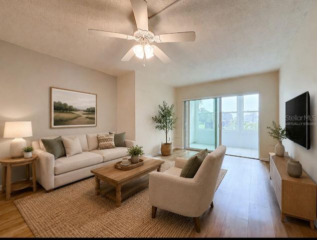 952 VIRGINIA STREET 207, Dunedin, FL 34698