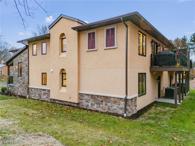 846 Easthill Street SE, North Canton, OH 44720