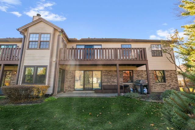 876 Stradford Circle A1, Buffalo Grove, IL 60089