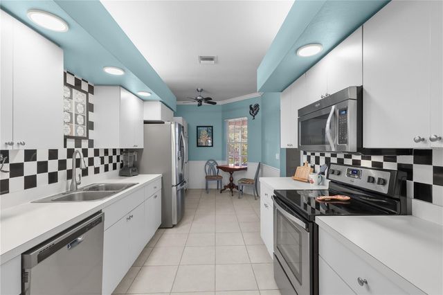 14201 PATTY BERG DRIVE 201, Fort Myers, FL 33919