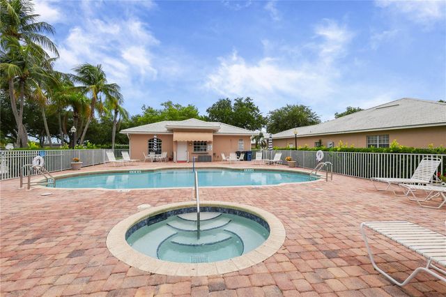 14201 PATTY BERG DRIVE 201, Fort Myers, FL 33919