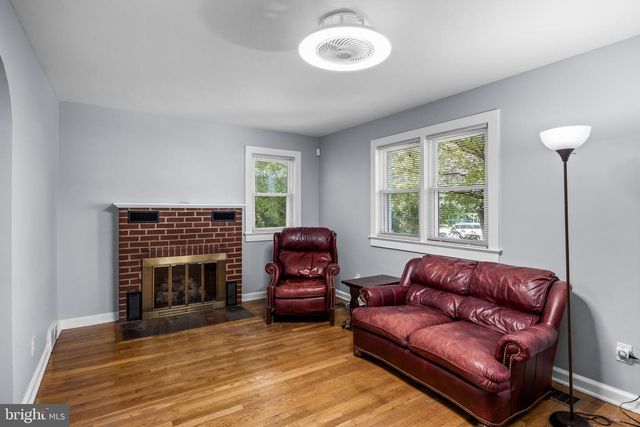 120 LEJUNE, Cinnaminson, NJ 08077