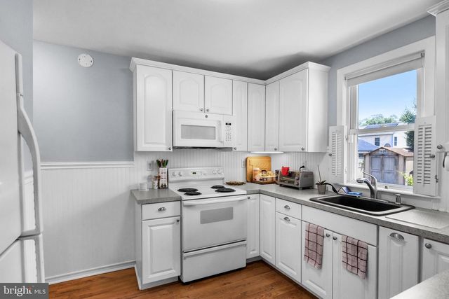 120 LEJUNE, Cinnaminson, NJ 08077