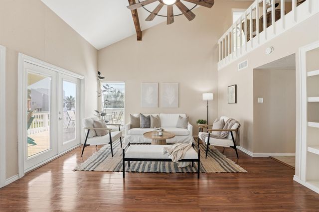 13684 Mutiny Lane, Galveston, TX 77554