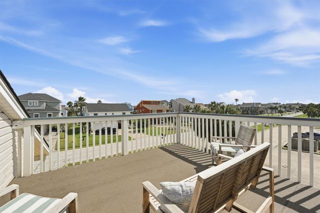 13684 Mutiny Lane, Galveston, TX 77554