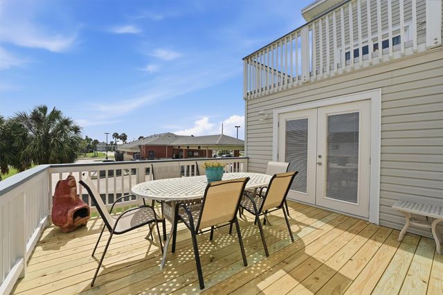 13684 Mutiny Lane, Galveston, TX 77554