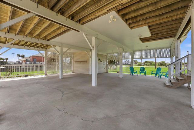 13684 Mutiny Lane, Galveston, TX 77554