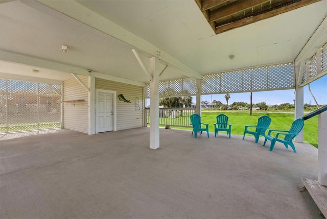13684 Mutiny Lane, Galveston, TX 77554