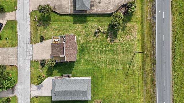 13684 Mutiny Lane, Galveston, TX 77554