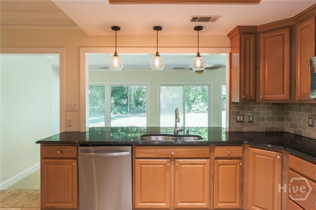 152 Mercer Road, Savannah, GA 31411