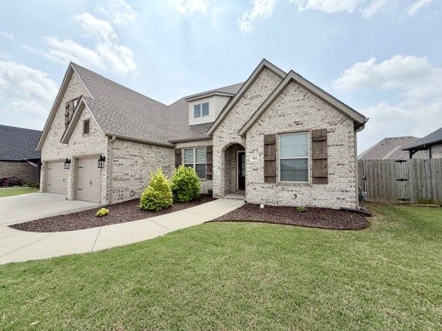 311 Romano Avenue, Tontitown, AR 72762