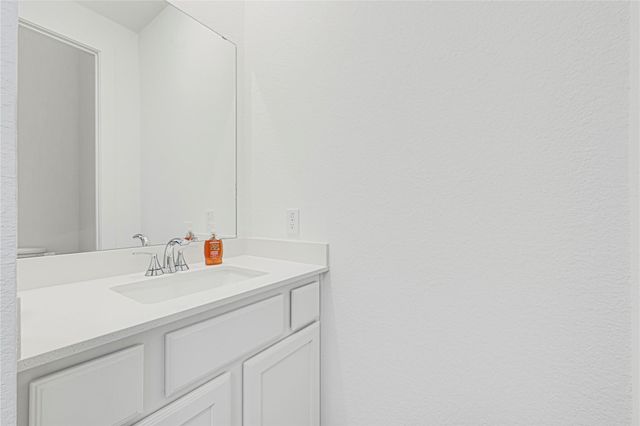 12331 Palmetto Dr, Mont Belvieu, TX 77523