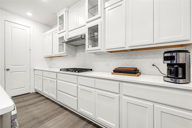 12331 Palmetto Dr, Mont Belvieu, TX 77523